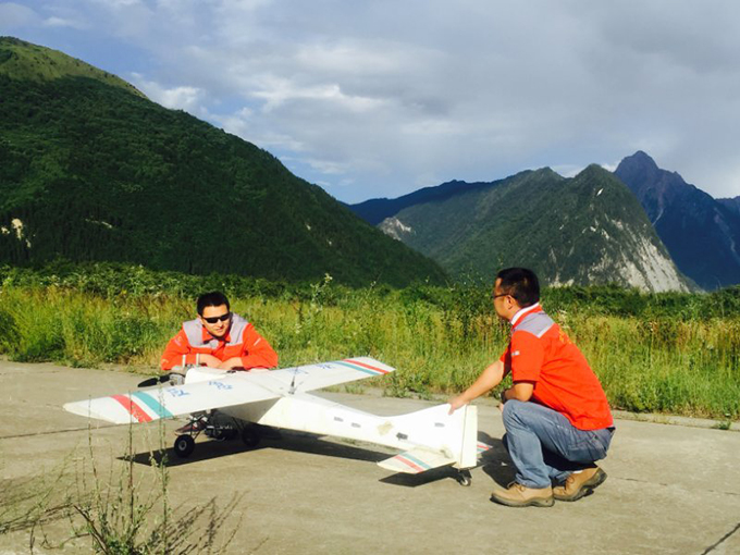 航測無人機(jī)助力九寨溝災(zāi)區(qū)成功獲取首批震后高分辨率影像 航測無人機(jī)助力九寨溝災(zāi)區(qū)成功獲取首批震后高分辨率影像