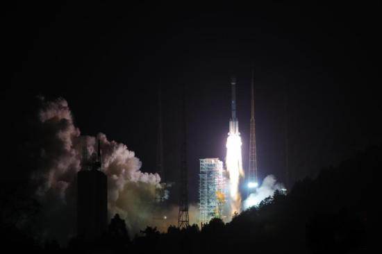 北斗三號衛(wèi)星系統(tǒng)首設計師謝軍:掀開國人探索宇宙的新篇章