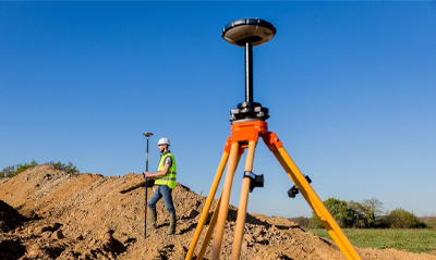 RTK與全站儀有哪些區(qū)別?兩者優(yōu)缺點(diǎn)對(duì)比